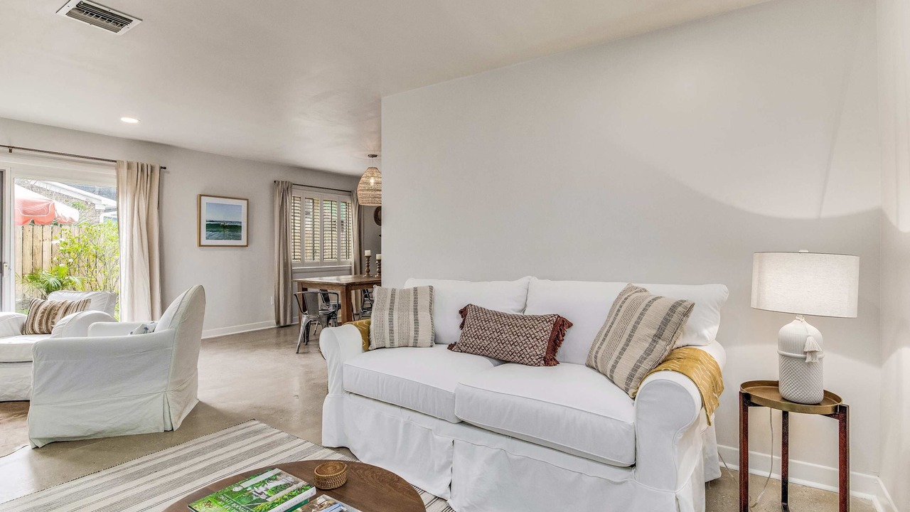 Photo of Livingroom in Pensacola
