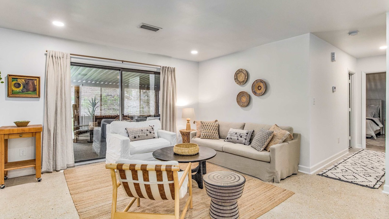 Photo of Livingroom in Pensacola