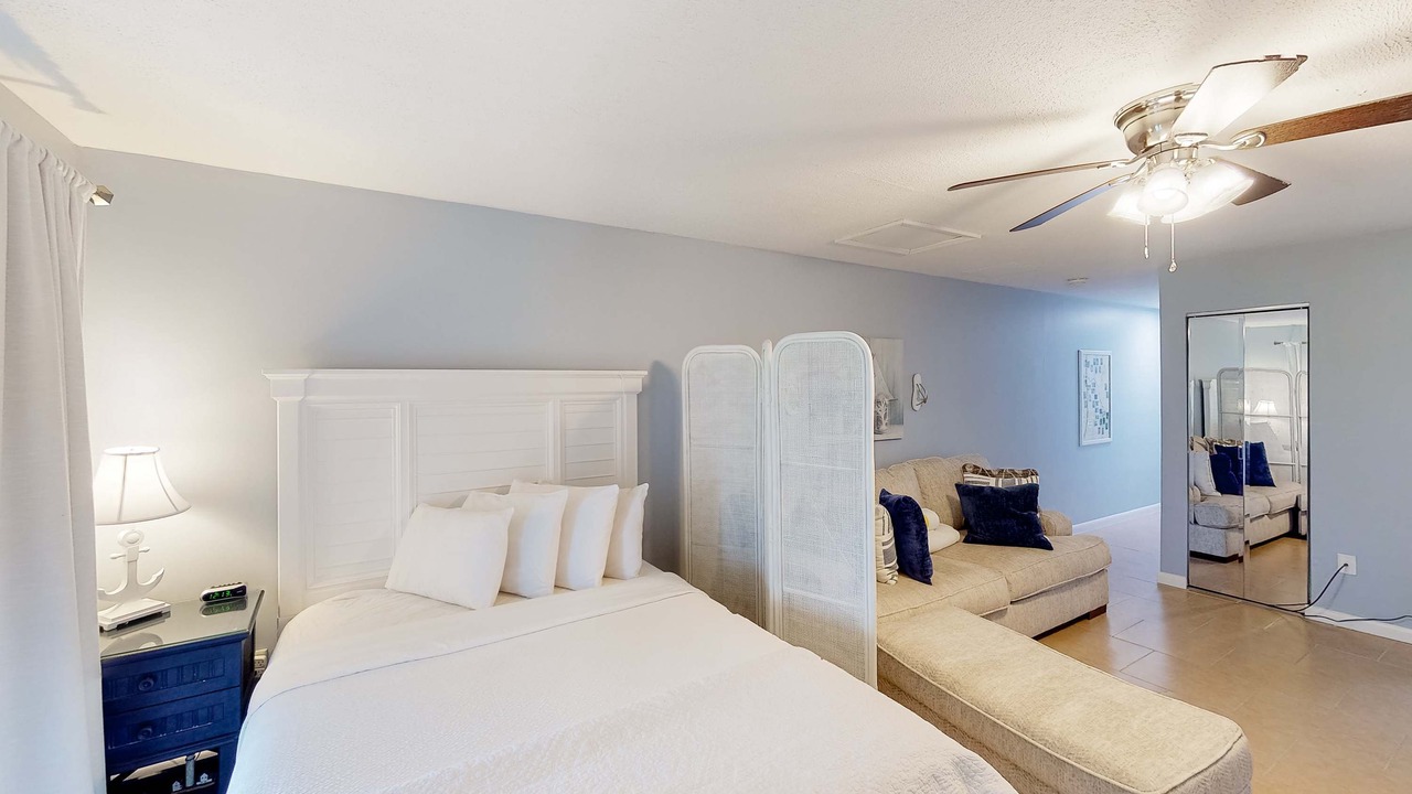 Photo of Bedroom in El Centro Beach