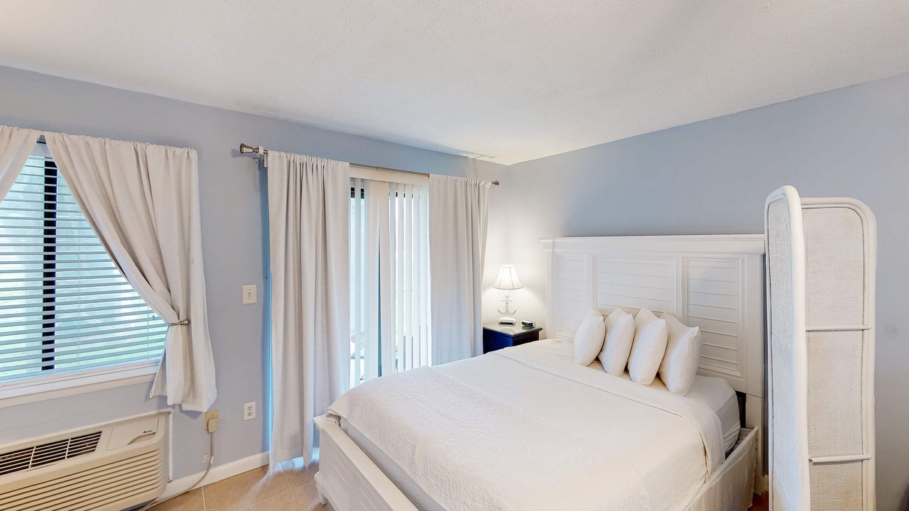 Photo of Bedroom in El Centro Beach