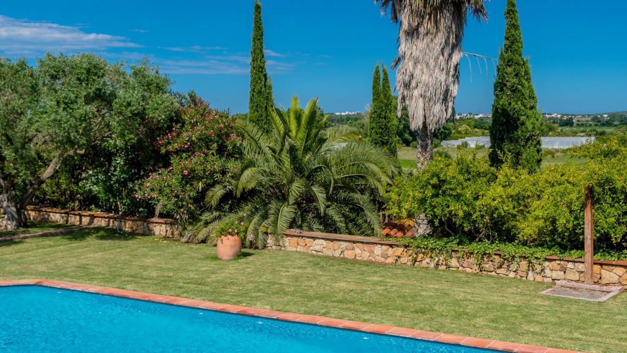 Photo of Outdoor in Albons