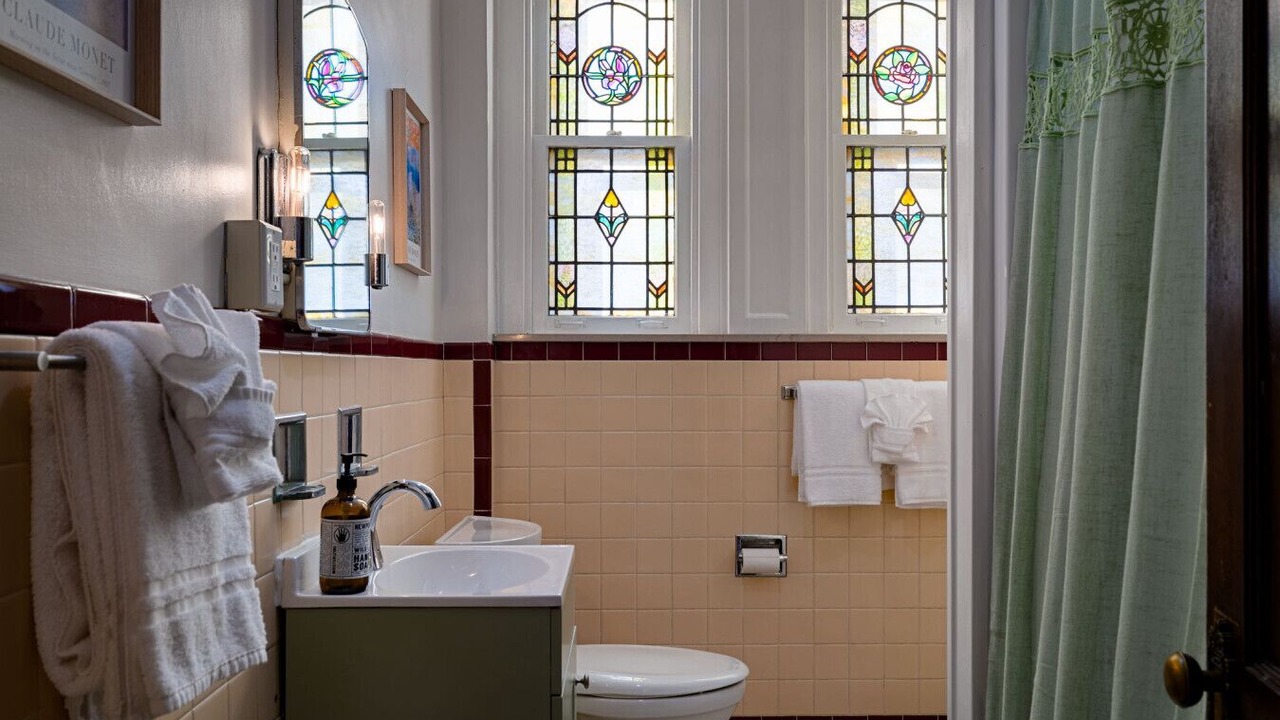 Photo of Bathroom in South Side Flats