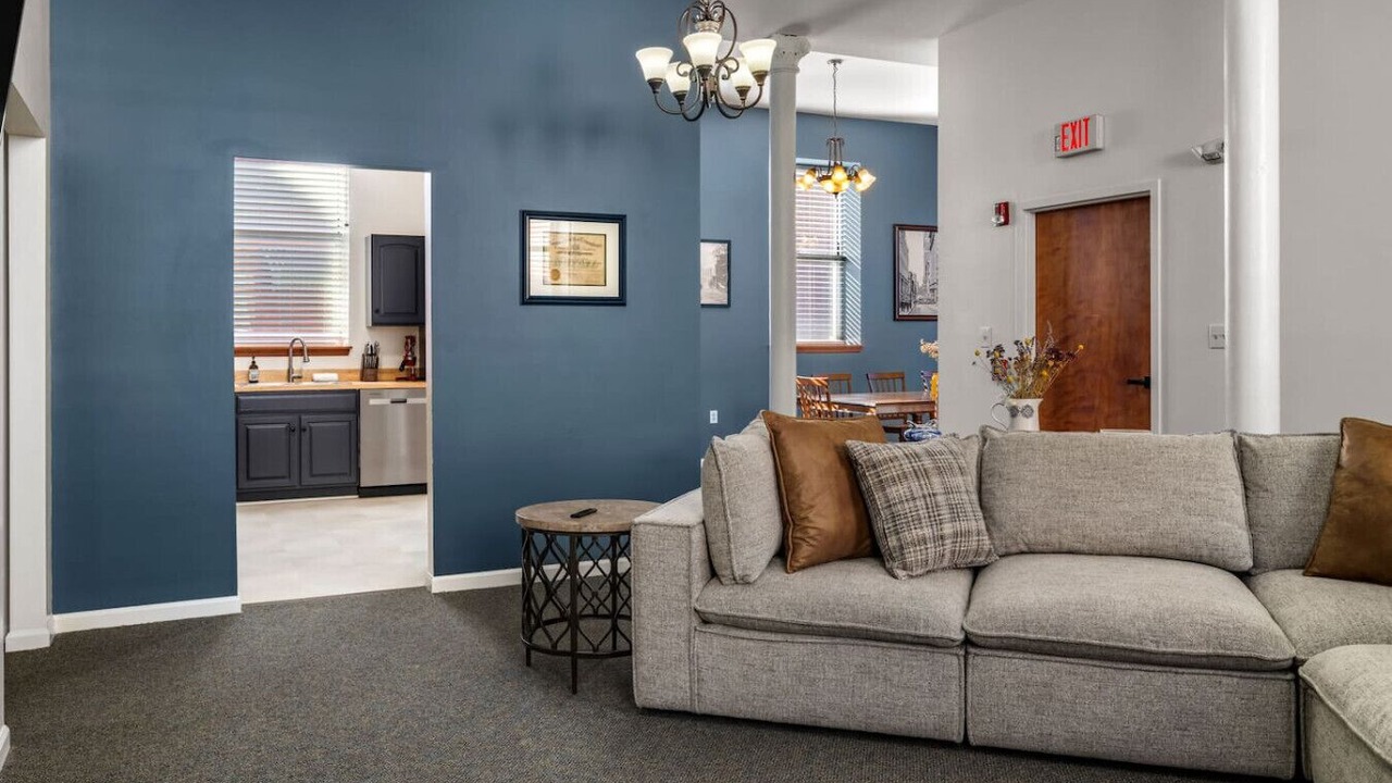 Photo of Livingroom in South Side Flats