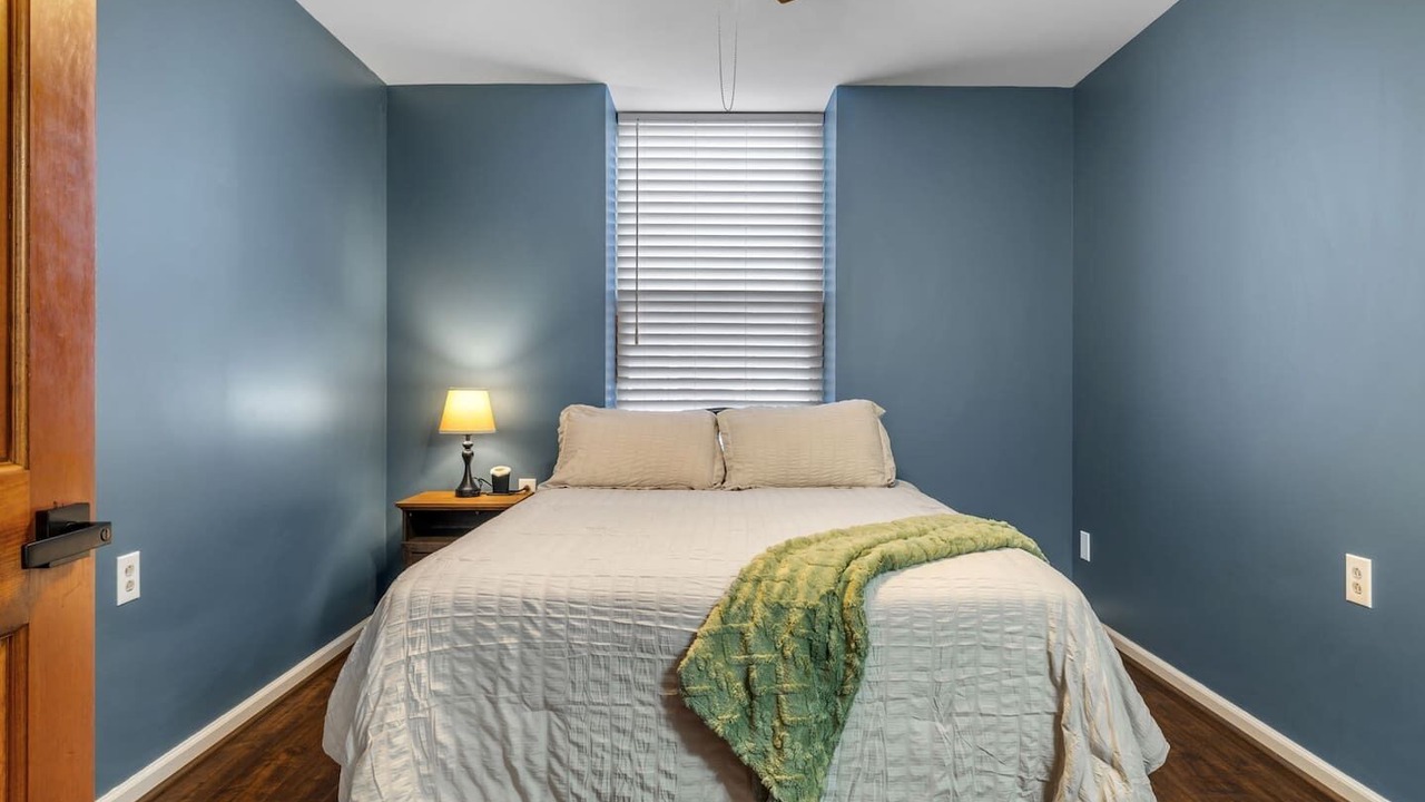Photo of Bedroom in South Side Flats