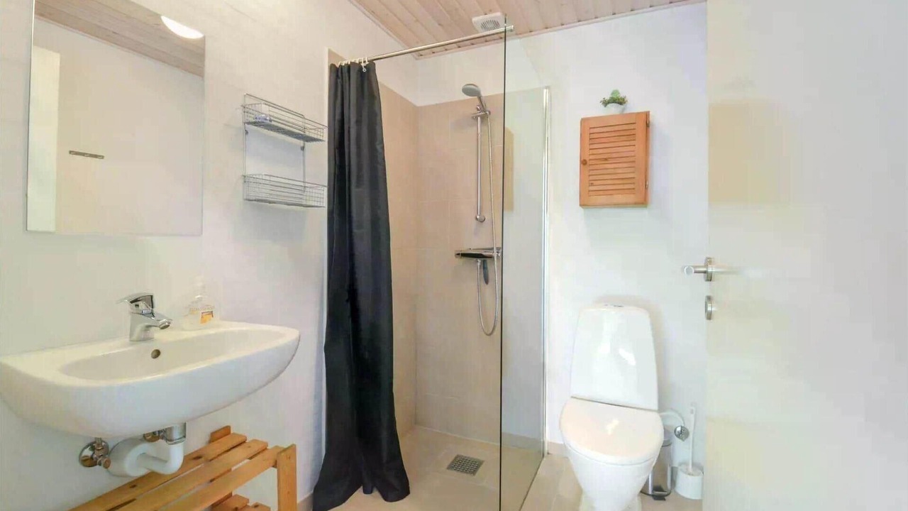 Photo of Bathroom in Øby