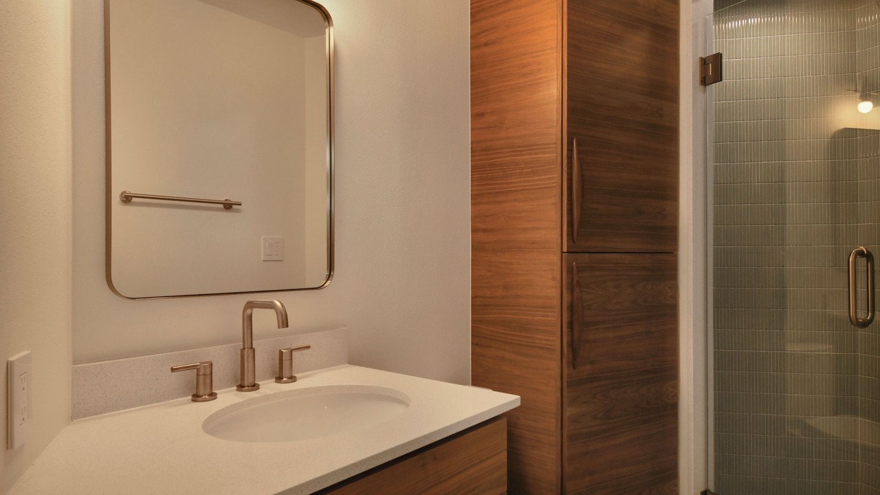 Photo of Bathroom in Buchanan Dam