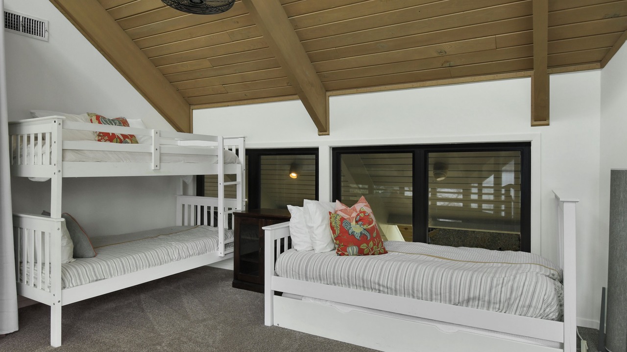 Photo of Bedroom in Buchanan Dam