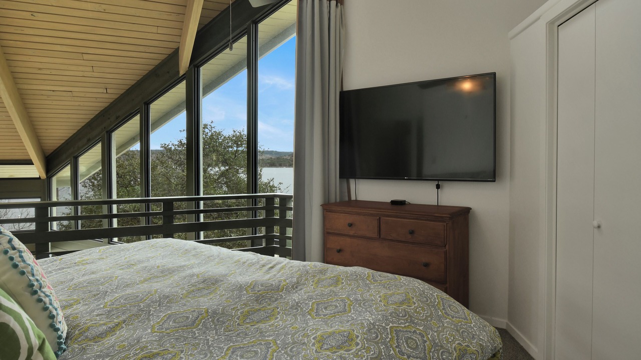 Photo of Bedroom in Buchanan Dam