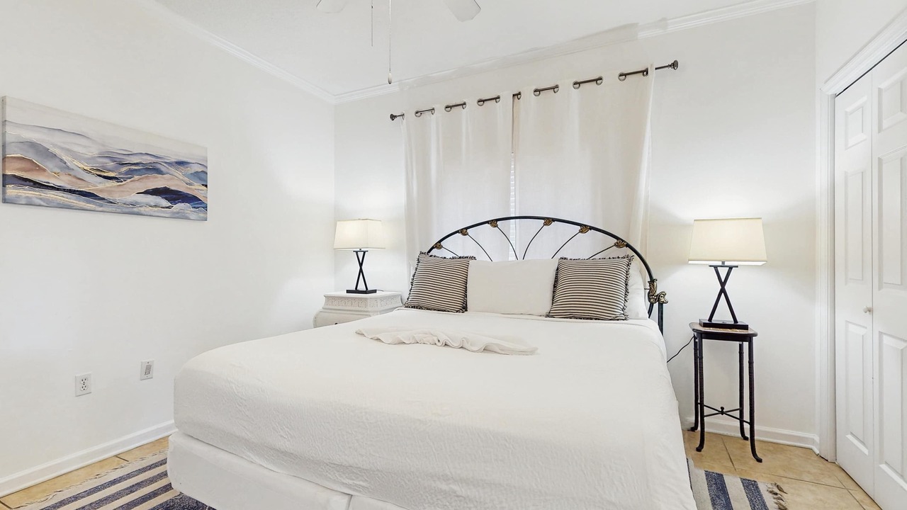 Photo of Bedroom in Frangista Beach