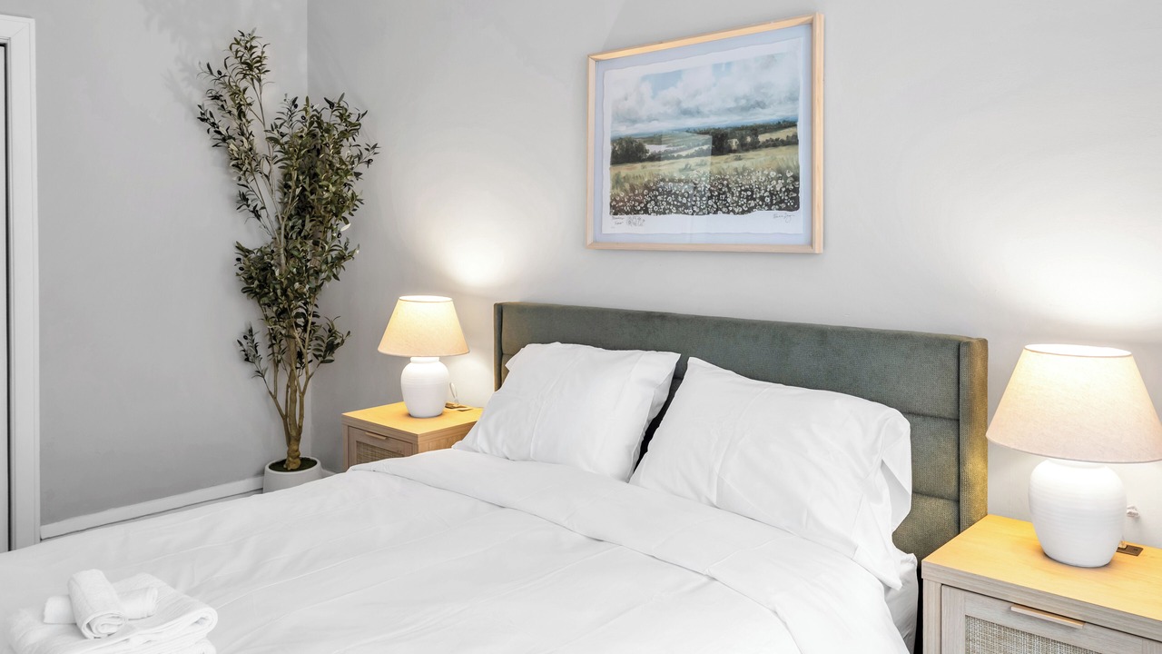 Photo of Bedroom in Hyde Park