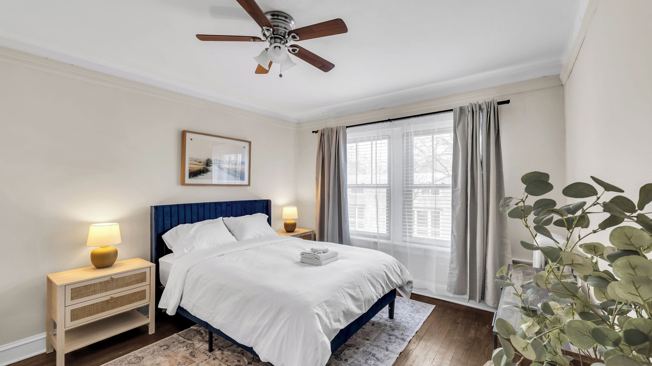 Photo of Bedroom in Hyde Park
