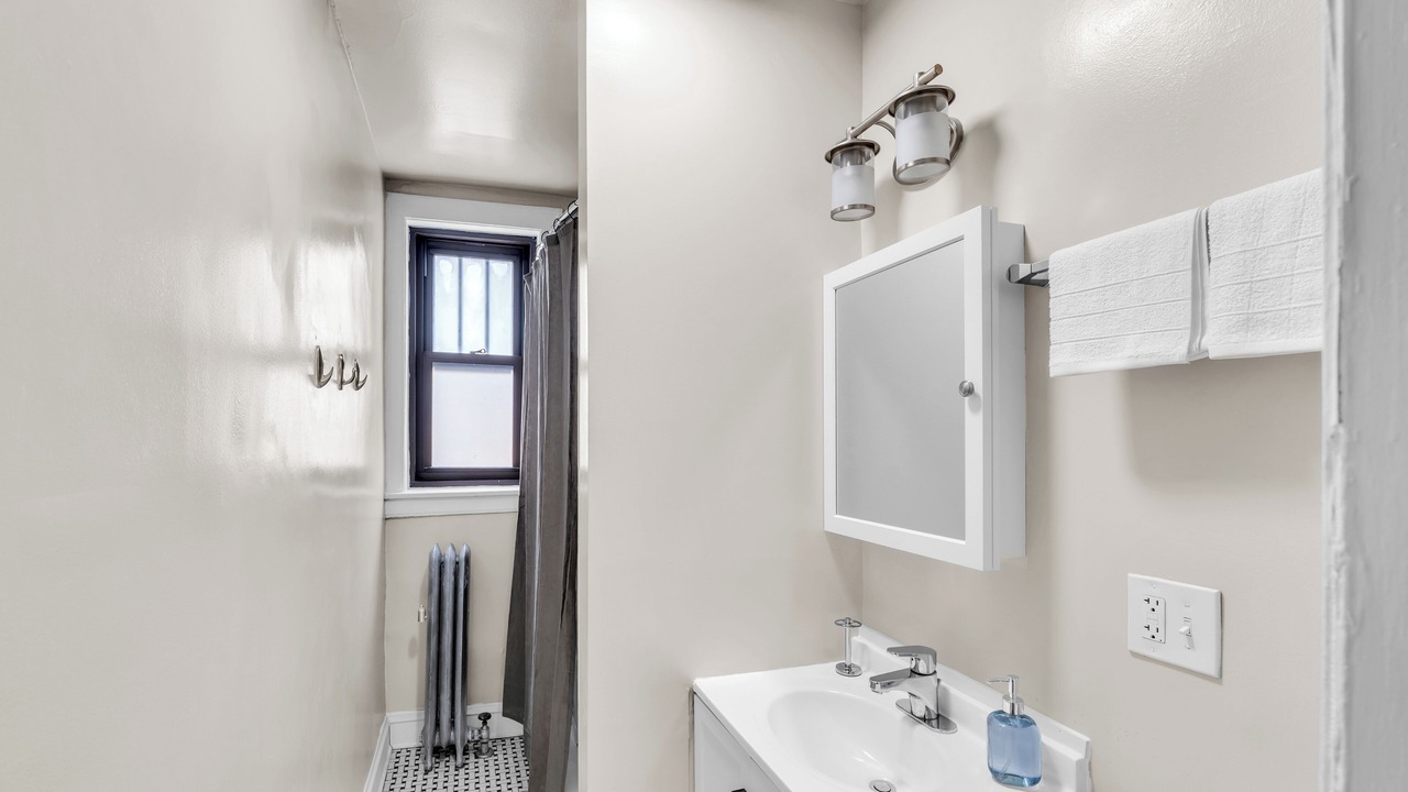 Photo of Bathroom in Hyde Park