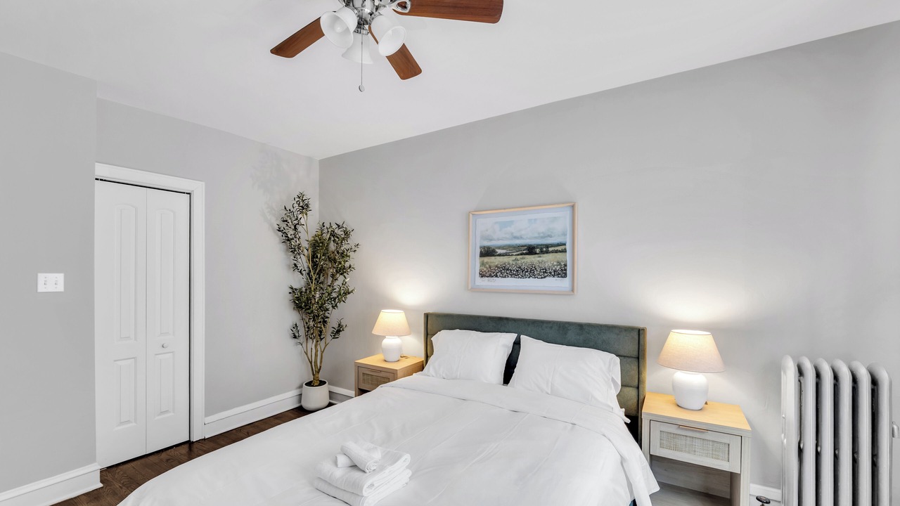 Photo of Bedroom in Hyde Park