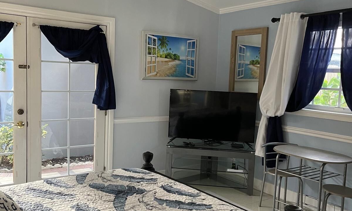 Photo of Bedroom in Deerfield Beach