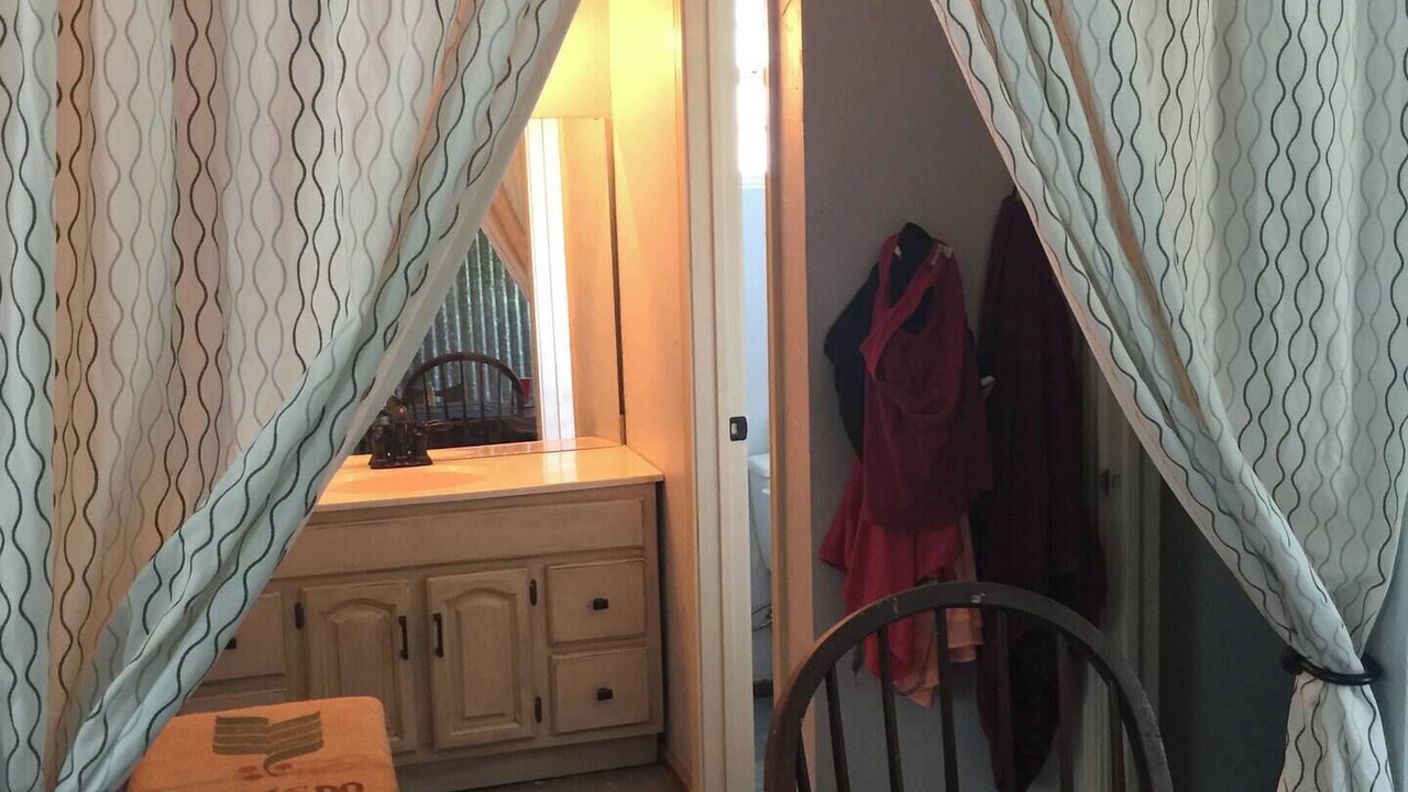 Photo of Bathroom in Pottsboro