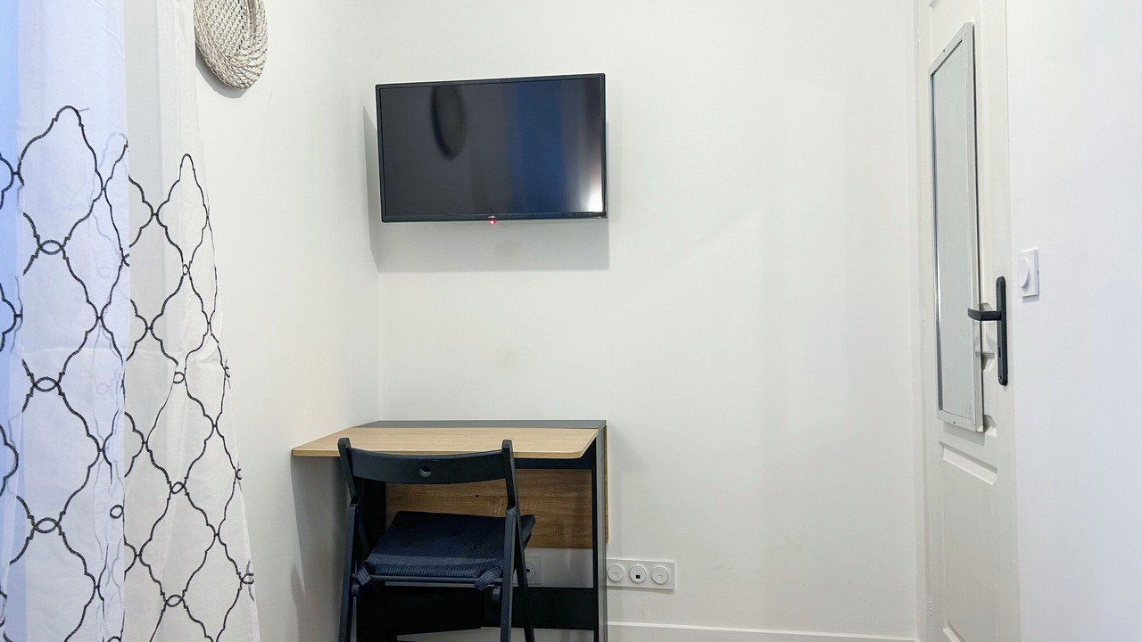 Photo of Bedroom in Saint-Pierre-du-Perray