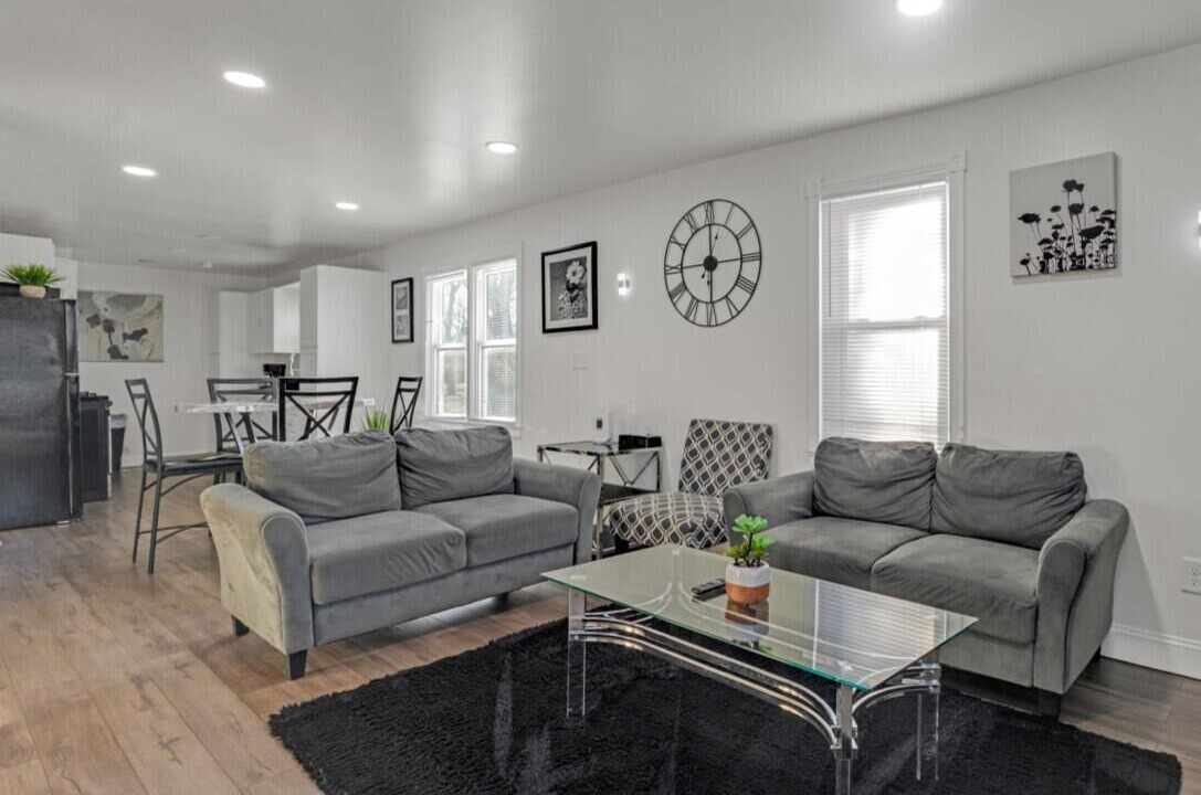 Photo of Livingroom in Wayne