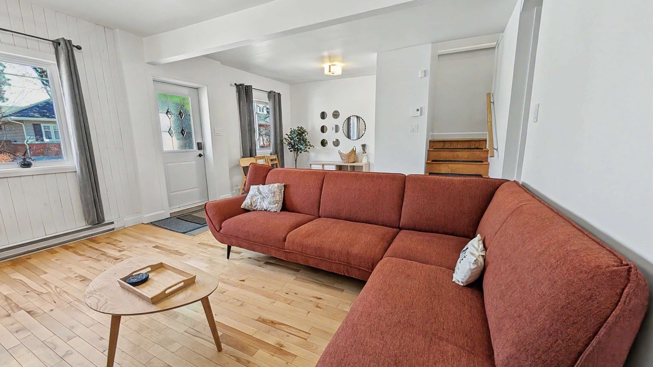 Photo of Livingroom in Greenfield Park