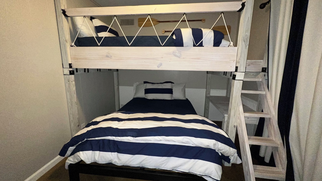 Photo of Bedroom in Homer