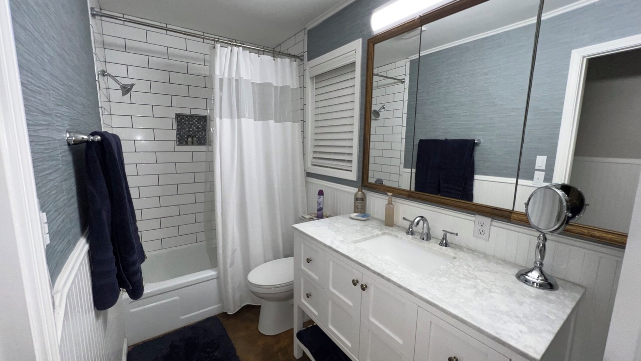 Photo of Bathroom in Homer