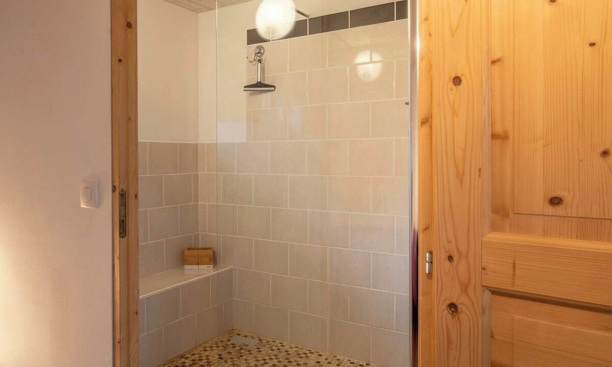 Photo of Bathroom in Etalleville