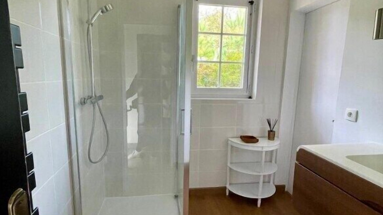 Photo of Bathroom in Saint-Pierre-le-Vieux