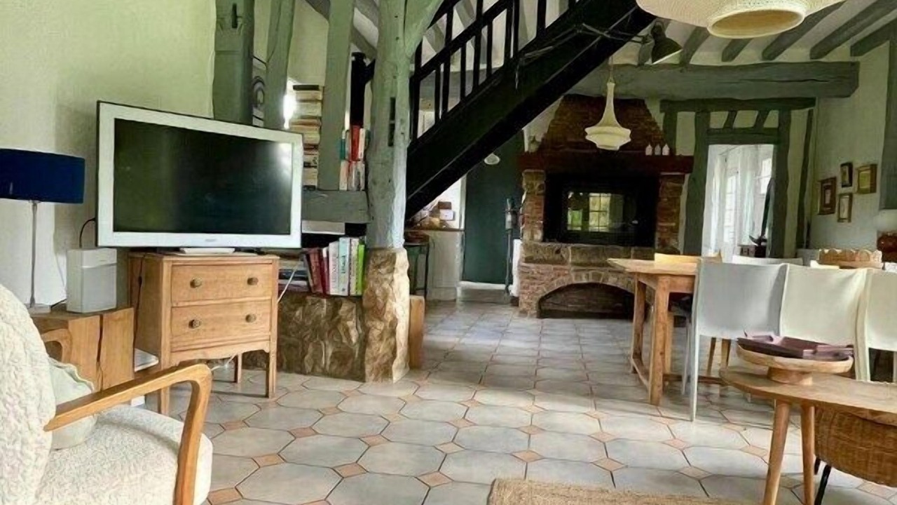 Photo of Livingroom in Saint-Pierre-le-Vieux