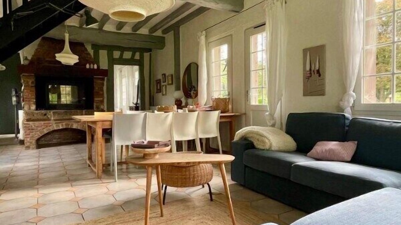 Photo of Livingroom in Saint-Pierre-le-Vieux