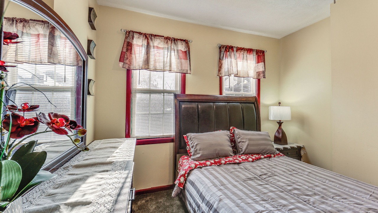 Photo of Bedroom in South Oakland