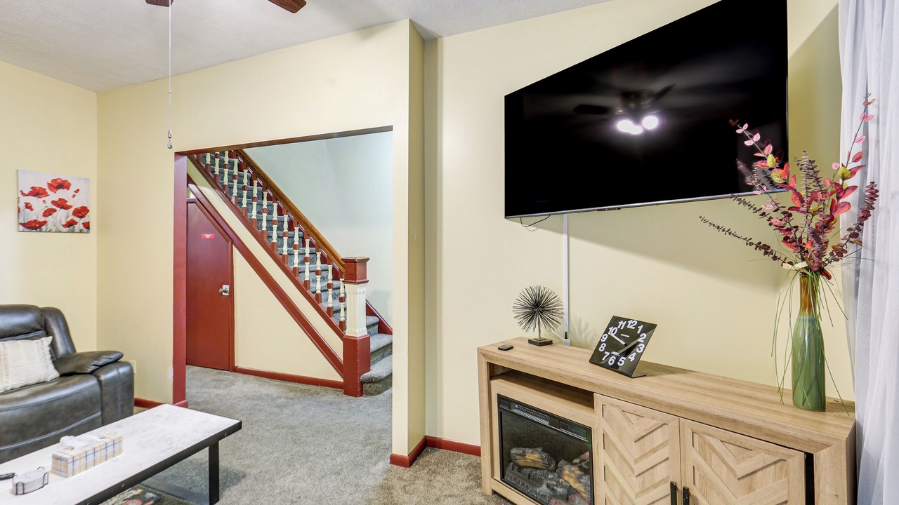 Photo of Bedroom in South Oakland