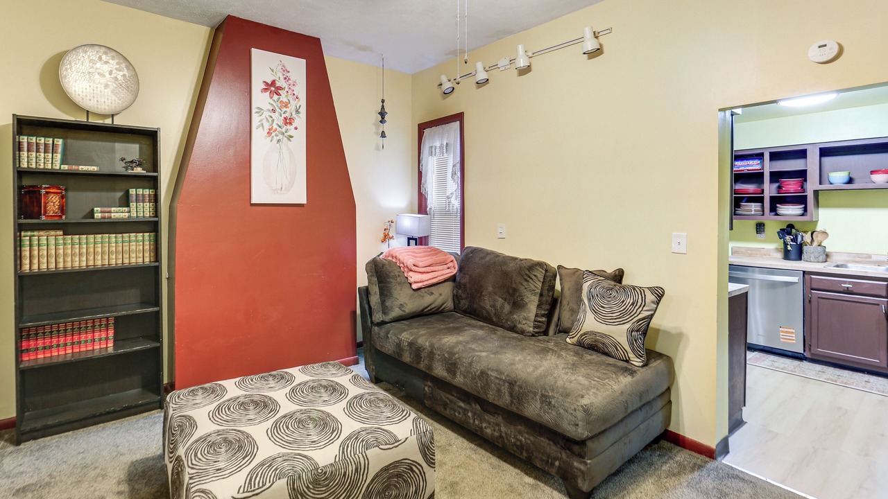 Photo of Bedroom in South Oakland