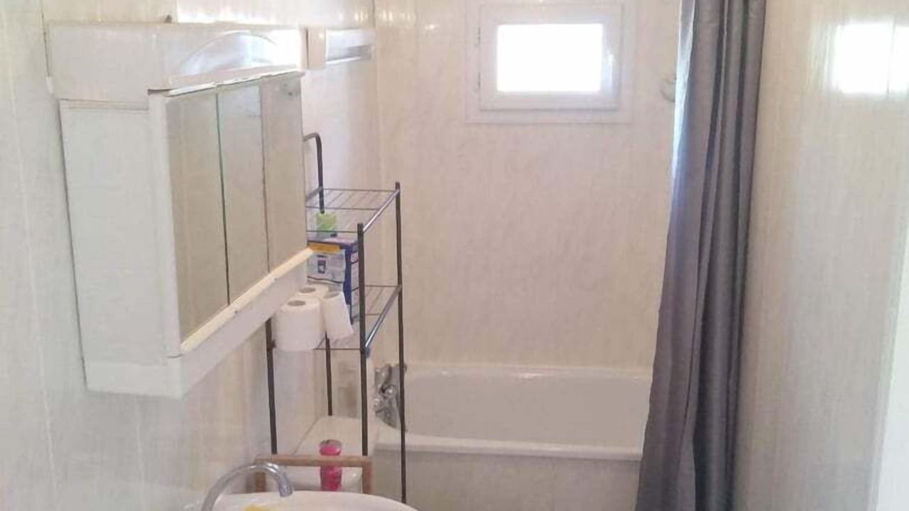 Photo of Bathroom in Saint-Aubin-sur-Mer