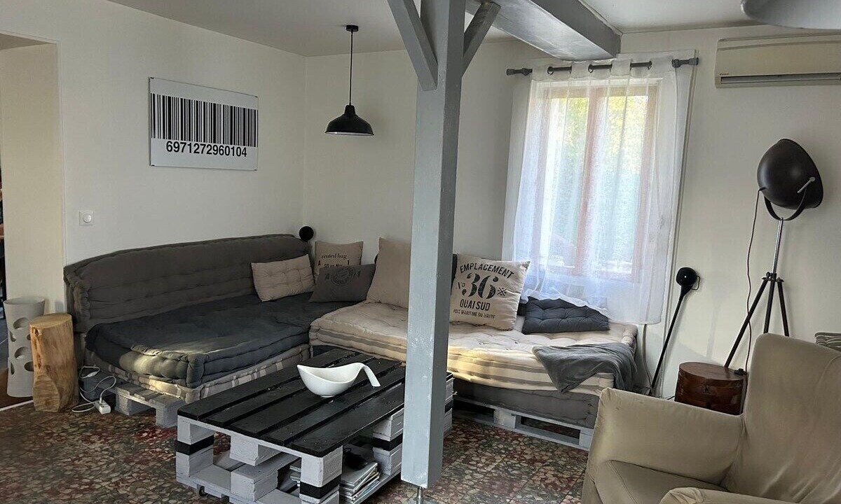 Photo of Livingroom in Saint-Martin-aux-Buneaux