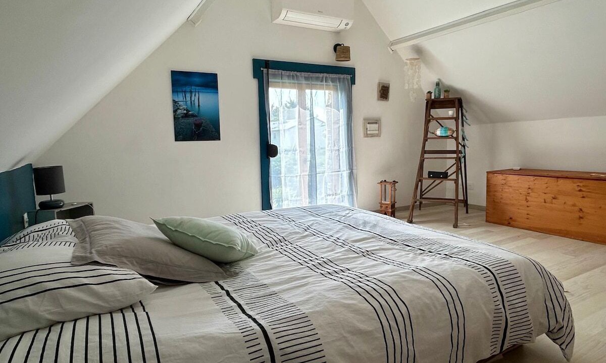 Photo of Bedroom in Saint-Martin-aux-Buneaux