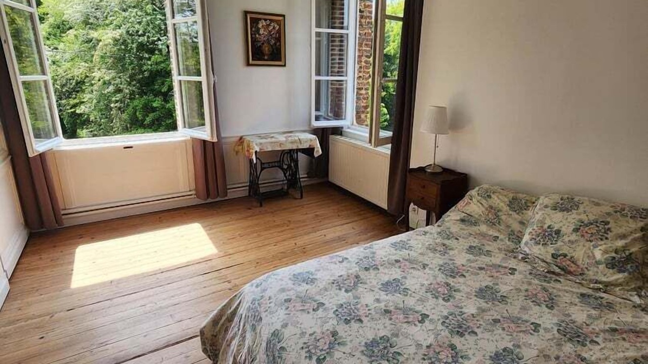 Photo of Bedroom in Saint-Vaast-Dieppedalle
