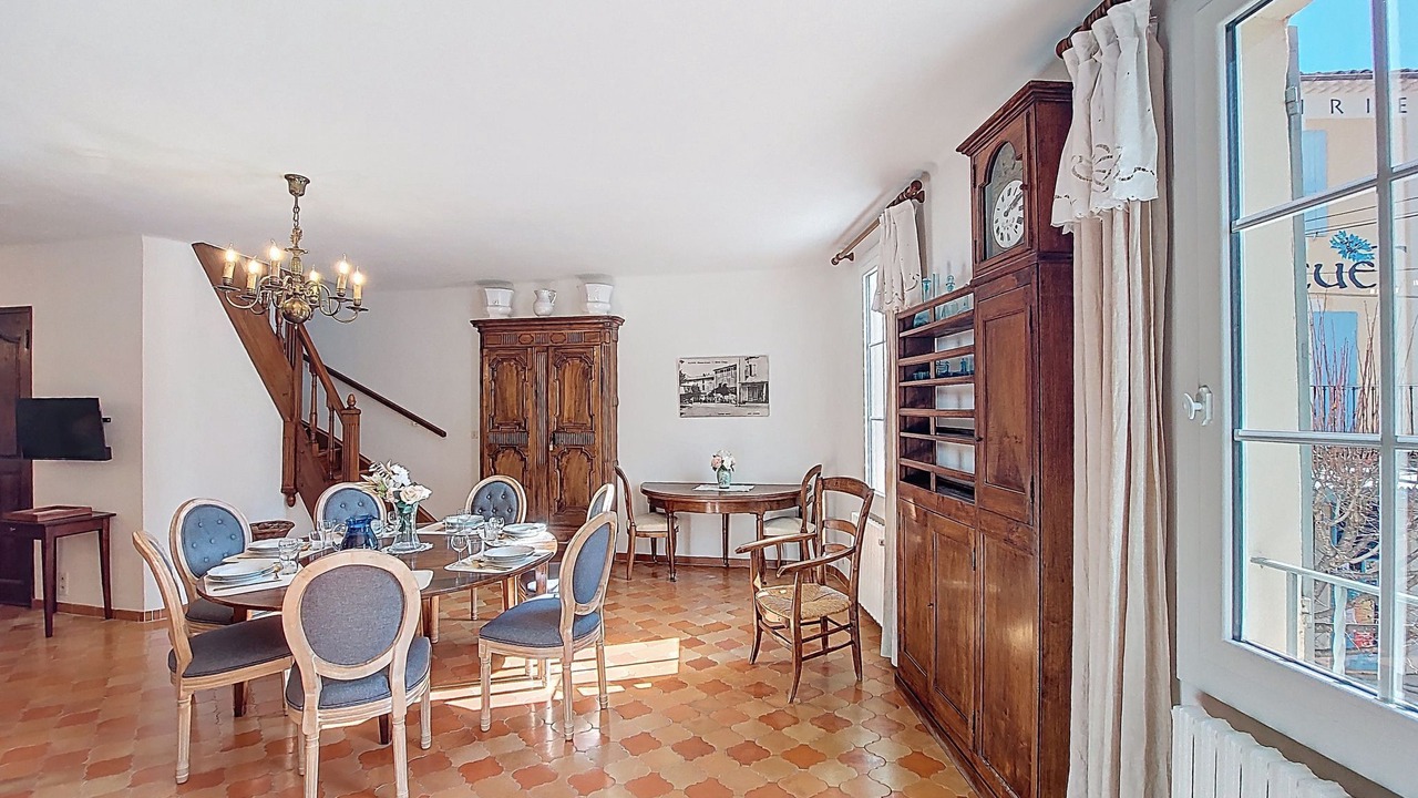 Photo of Bedroom in Banon