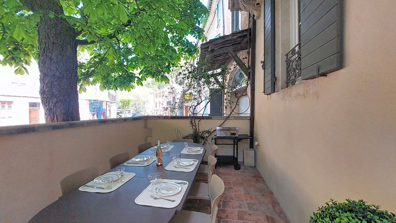 Photo of Others in Banon