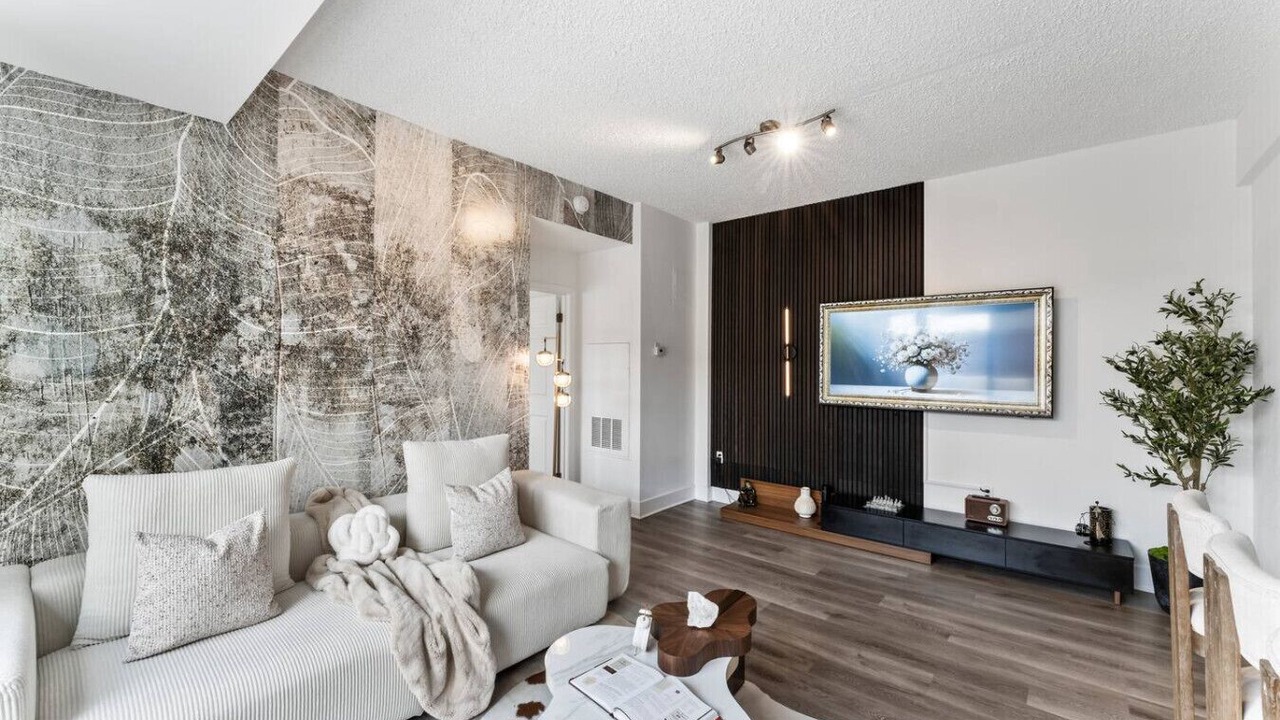 Photo of Livingroom in Downtown
