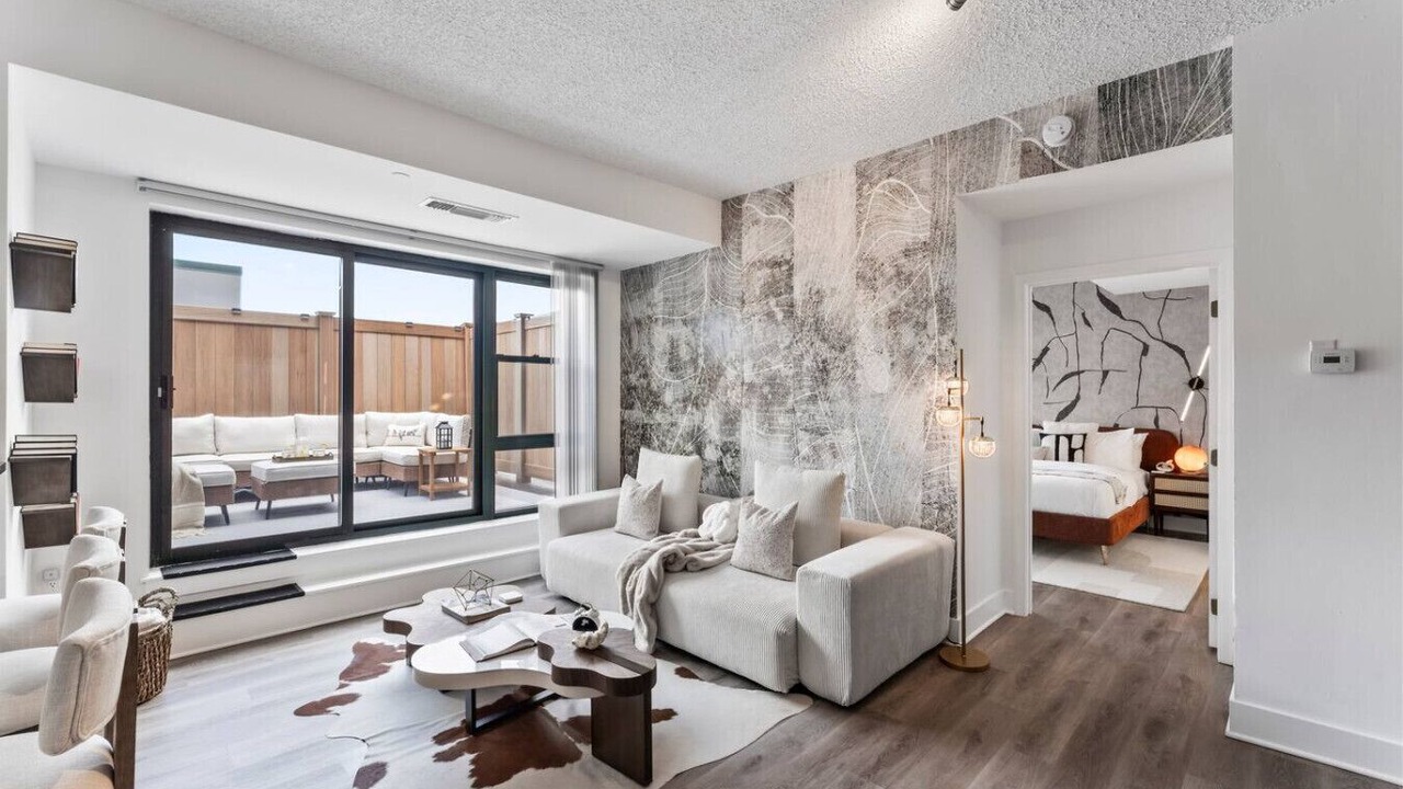 Photo of Livingroom in Downtown