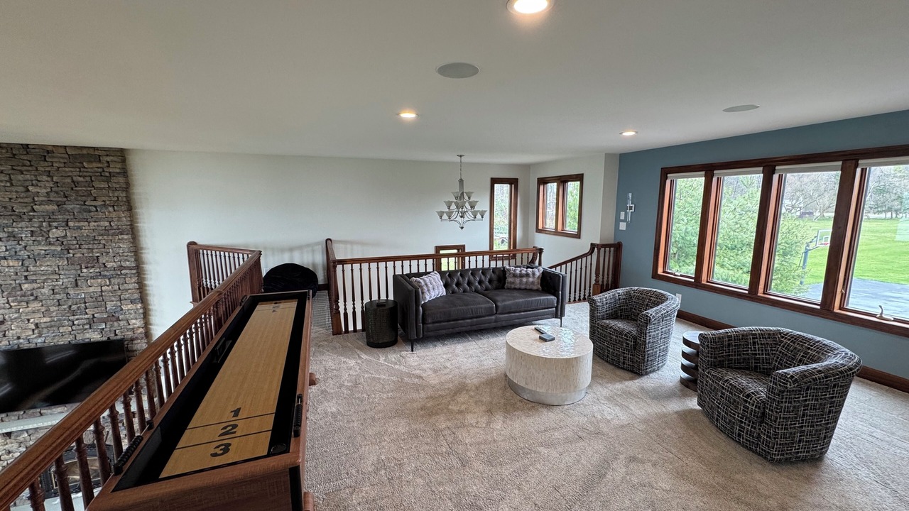 Photo of Livingroom in Town of Porter