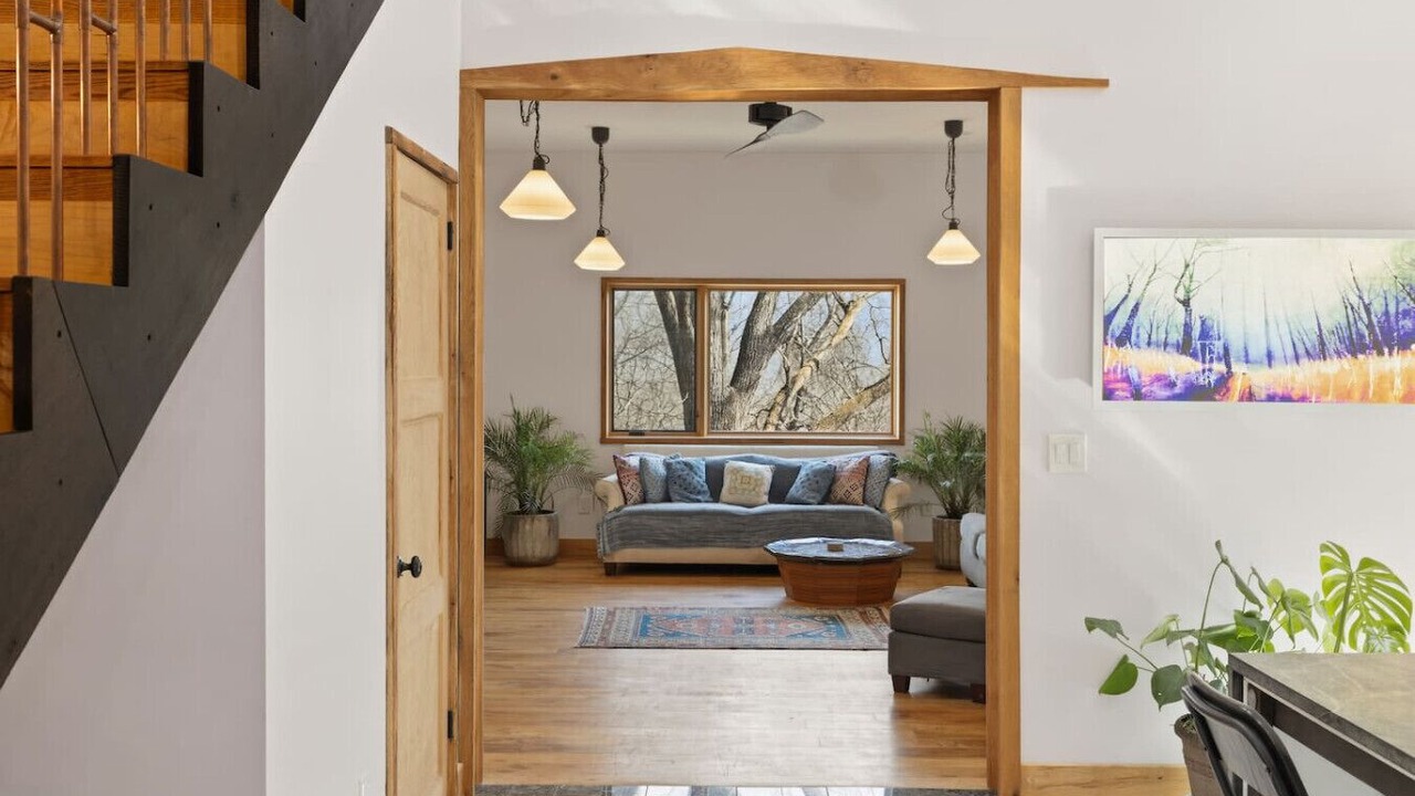 Photo of Livingroom in Woolen Mills