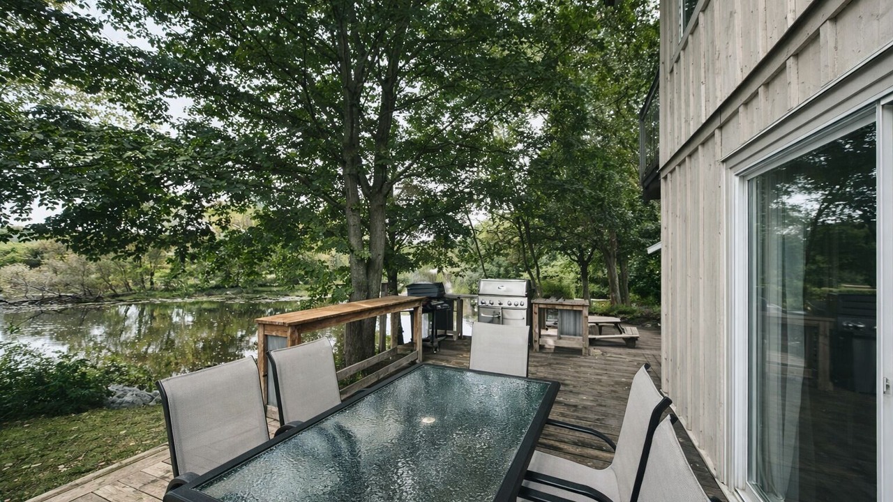 Photo of Outdoor in Tweed