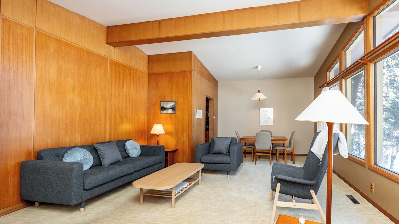 Photo of Livingroom in Fort Gary