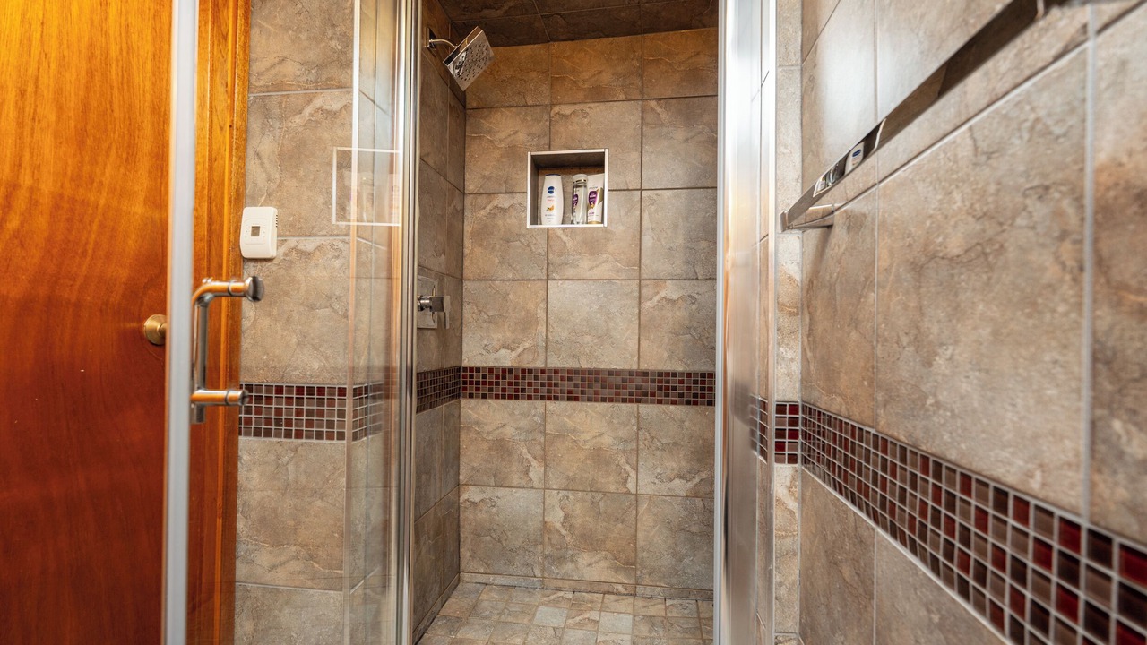 Photo of Bathroom in Fort Gary
