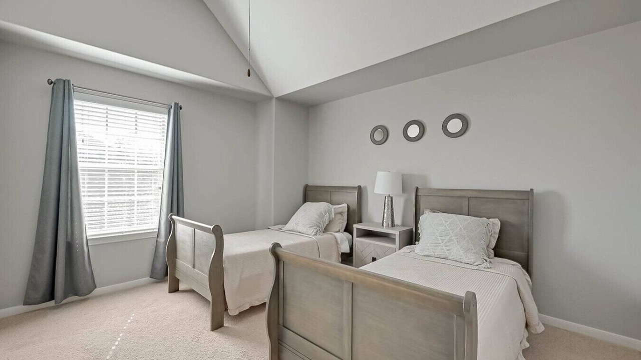 Photo of Bedroom in Spring