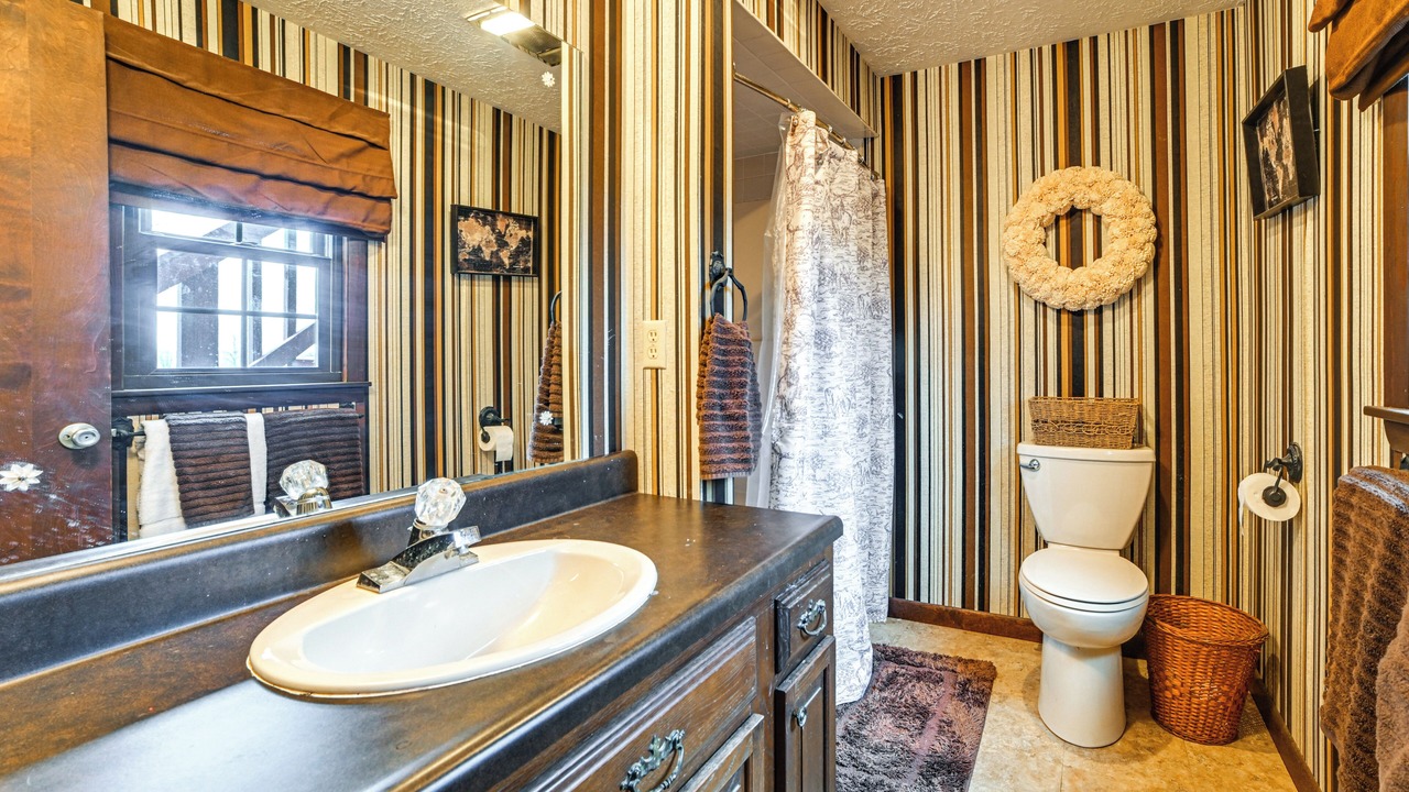 Photo of Bathroom in Hardin