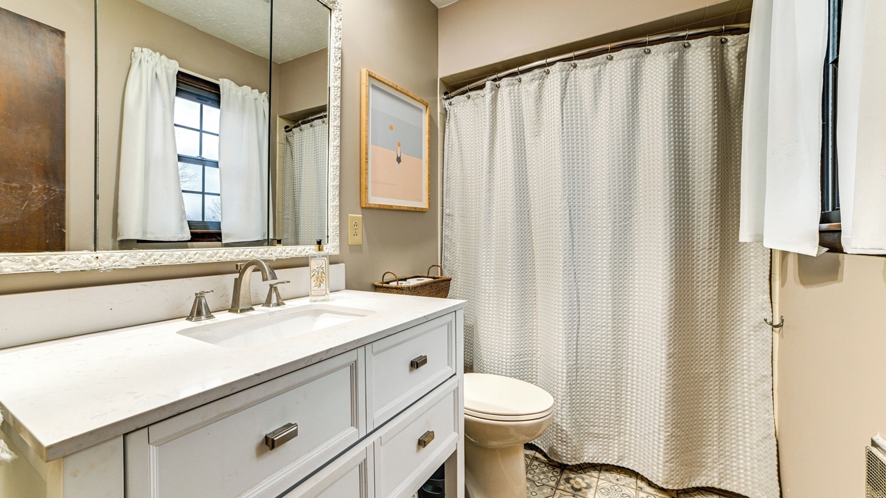 Photo of Bathroom in Hardin