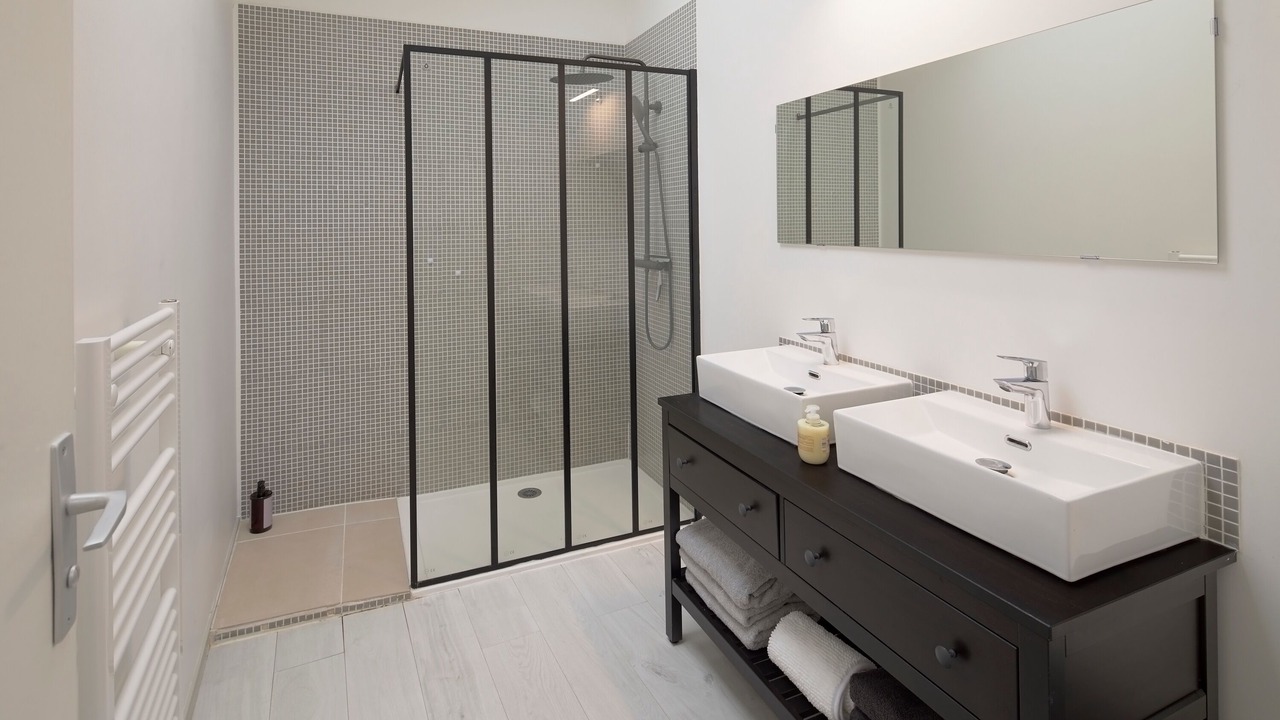 Photo of Bathroom in Sainte-Luce-sur-Loire
