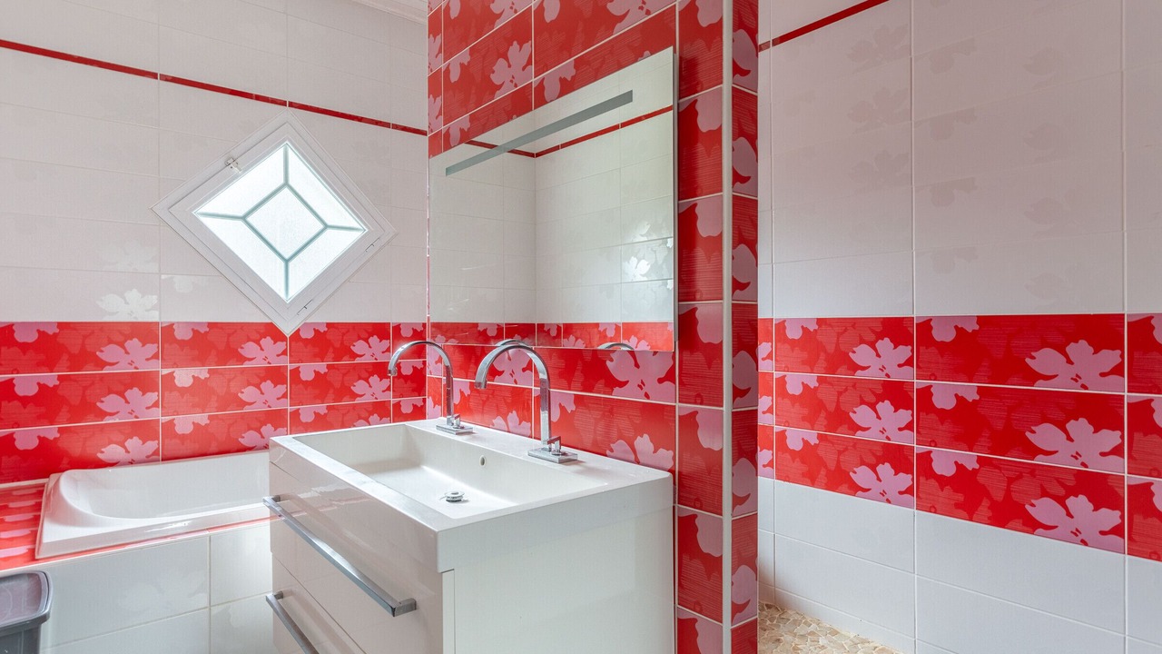 Photo of Bathroom in Parentis-en-Born