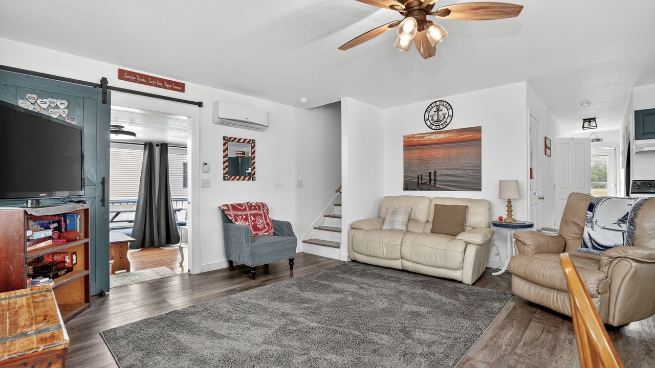 Photo of Livingroom in Birdsnest
